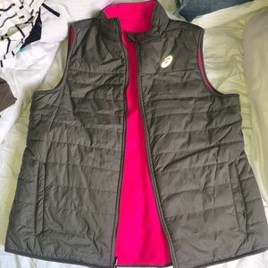 Reversible vest